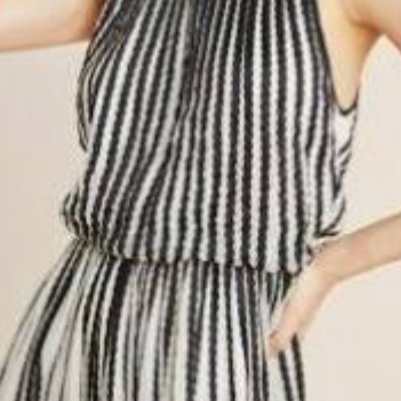 Beautiful dress by Anthropologie - Picture 2 of 9